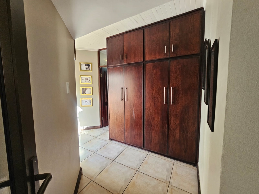 4 Bedroom Property for Sale in Jan Cillierspark Free State